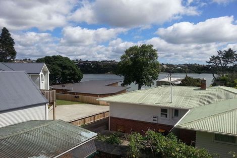 Photo of property in 1/10 Chapman Road, Te Atatu Peninsula, Auckland, 0610