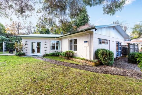 Photo of property in 10 Kowhai Road, Rainbow Point, Taupo, 3330