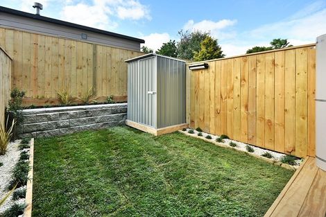 Photo of property in 11 Waru Lane, Te Atatu Peninsula, Auckland, 0610