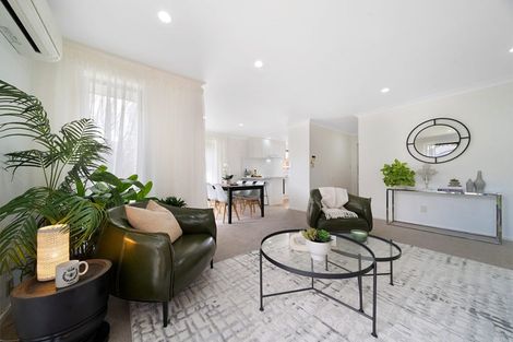 Photo of property in 8 Coupland Court, Glendene, Auckland, 0602
