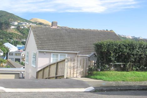 Photo of property in 9 Fisher Street, Johnsonville, Wellington, 6037