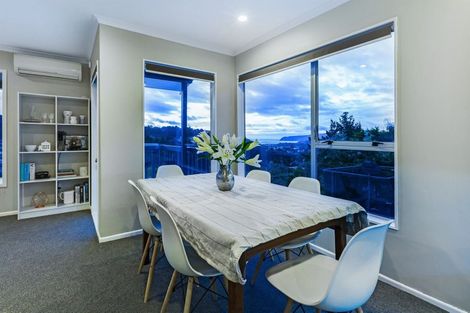 Photo of property in 76 Mercury Way, Whitby, Porirua, 5024