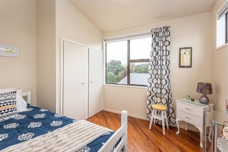 Photo of property in 25 Celia Street, Redcliffs, Christchurch, 8081