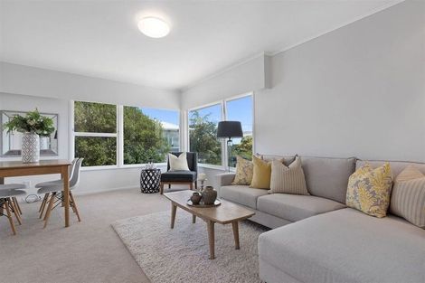 Photo of property in 4/11 Wicklow Road, Narrow Neck, Auckland, 0622