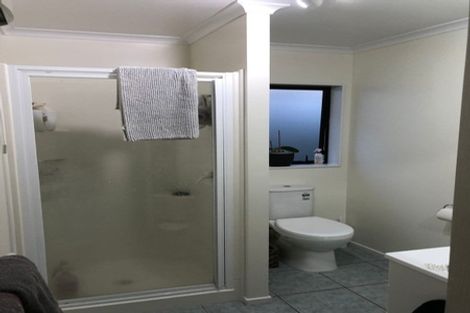 Photo of property in 91 Moyrus Crescent, East Tamaki Heights, Auckland, 2016