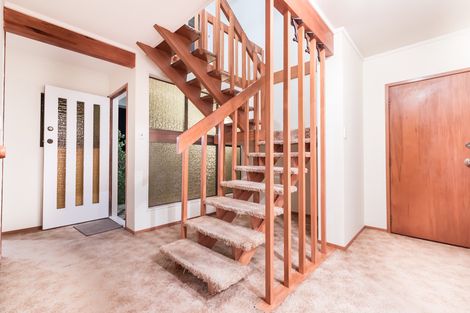 Photo of property in 34 Kaikoura Street, Henderson, Auckland, 0612