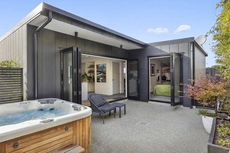 Photo of property in 2 Clayton Street, Saint Clair, Dunedin, 9012