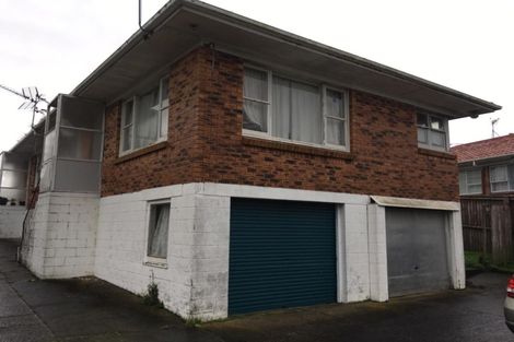 Photo of property in 2/7 Great South Road, Manurewa, Auckland, 2102