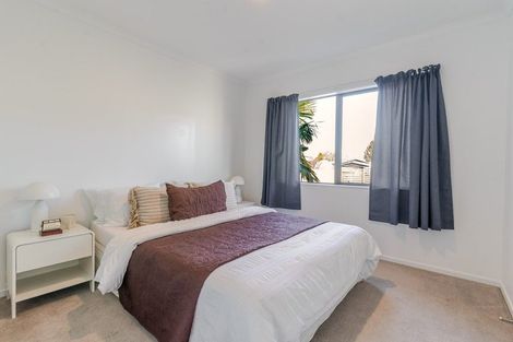 Photo of property in 23 Charles Street, Carterton, 5713
