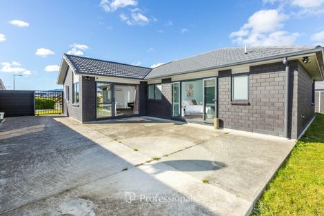Photo of property in 32 Filmer Crescent, Wallaceville, Upper Hutt, 5018