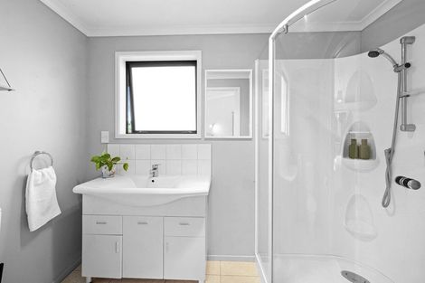 Photo of property in 4 Willow Place, Whalers Gate, New Plymouth, 4310