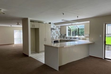 Photo of property in 19 Petrel Place, Massey, Auckland, 0614