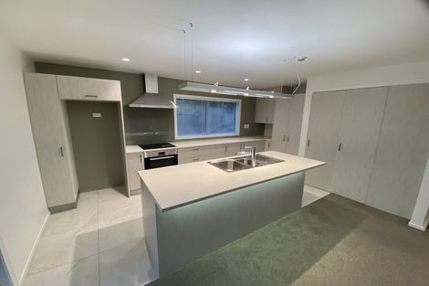 Photo of property in 61u5 Black Rock Road, Newlands, Wellington, 6037