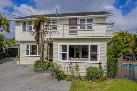 Photo of property in 15a Kawiu Road, Levin, 5510