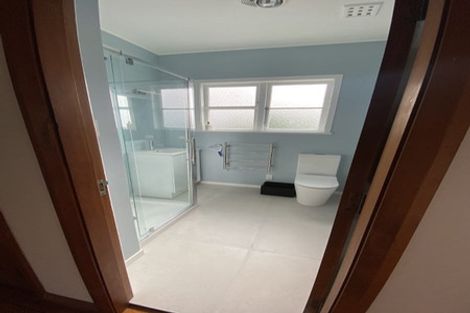 Photo of property in 16 Kaihuia Street, Northland, Wellington, 6012