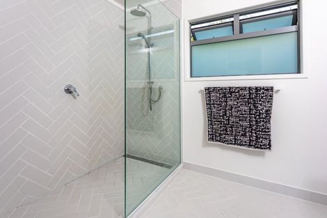 Photo of property in 113 Moana Anu Anu Avenue, Whangamata, 3620