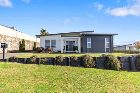 Photo of property in 10 Louise Drive, Ohauiti, Tauranga, 3112