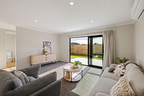 Photo of property in 19 Kakariki Lane, Rototuna North, 3210
