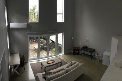 Photo of property in 10 Olwyn Place, Greenhithe, Auckland, 0632