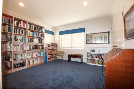 Photo of property in 19 Chippenham Grove, Churton Park, Wellington, 6037