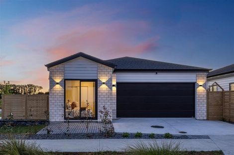 Photo of property in 1 Bannockburn Road, Opaheke, 2113