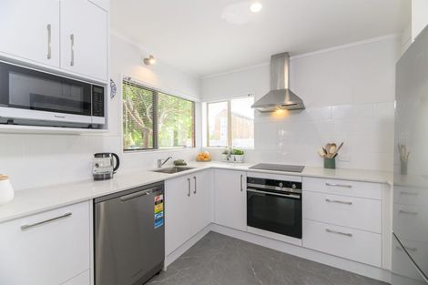Photo of property in 63a Nile Road, Milford, Auckland, 0620