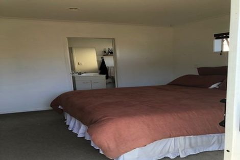 Photo of property in 2/100 Millers Road, Brookfield, Tauranga, 3110