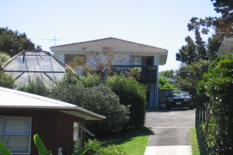 Photo of property in 1/27 Sispara Place, Beach Haven, Auckland, 0626