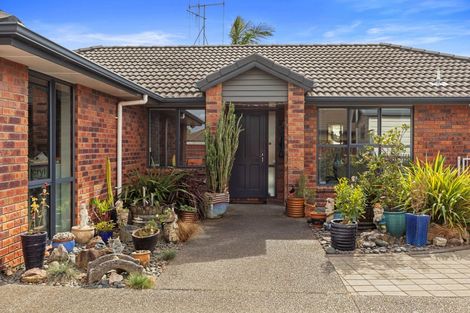 Photo of property in 24 Carrington Drive, Papamoa Beach, Papamoa, 3118