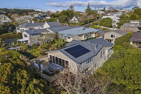Photo of property in 59 Gilbert Street, New Plymouth, 4310