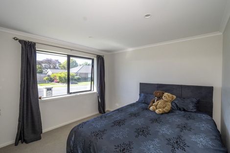 Photo of property in 2 Tarata Grove, Lansdowne, Masterton, 5810