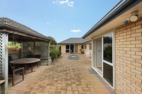 Photo of property in 56 Ayrshire Drive, Grandview Heights, Hamilton, 3200