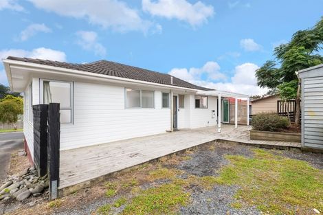 Photo of property in 16 Kellett Road, Ranui, Auckland, 0612