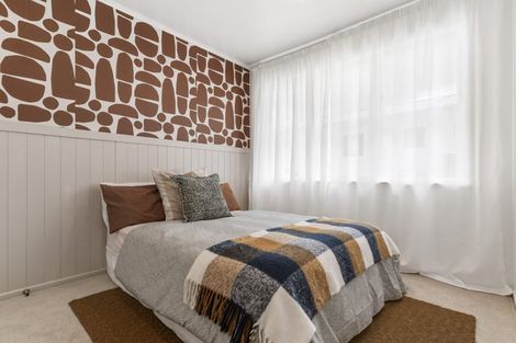 Photo of property in 24d Clinton Avenue, Te Atatu Peninsula, Auckland, 0610
