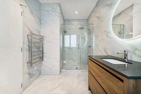 Photo of property in 72 Pacific Heights Road, Orewa, 0931