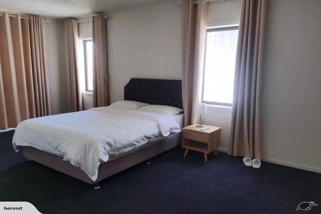 Photo of property in 25 Tihema Lane, Westgate, Auckland, 0614