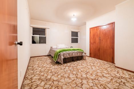 Photo of property in 34 Kaikoura Street, Henderson, Auckland, 0612