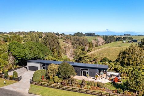 Photo of property in 418 Kaipikari Road, Urenui, 4375