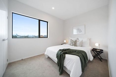 Photo of property in 3 Farranfore Road, Opaheke, Papakura, 2113