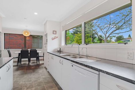 Photo of property in 45 Mountain Road, Western Heights, Rotorua, 3015