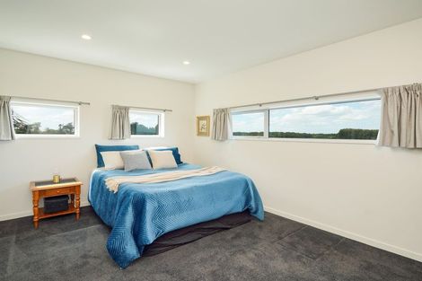 Photo of property in 89 Sunrise Drive, Seaward Bush, Invercargill, 9812