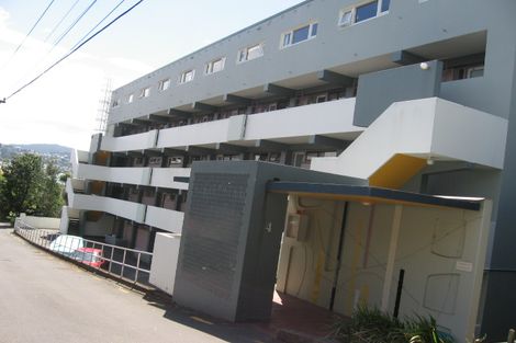 Photo of property in 12a/4 Claremont Grove, Mount Victoria, Wellington, 6011