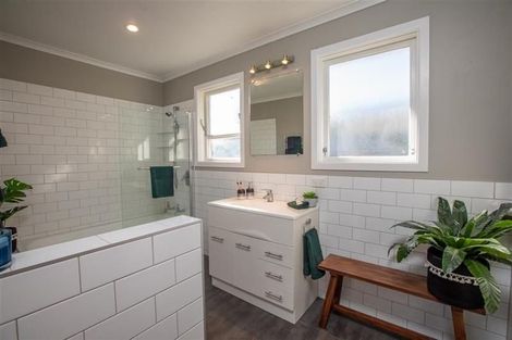 Photo of property in 38 Parata Street, Waikanae, 5036
