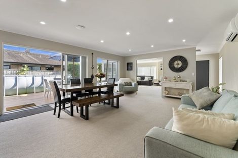 Photo of property in 44 Kotuku Drive, Paraparaumu Beach, Paraparaumu, 5032