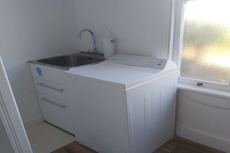 Photo of property in 2 Hinemoa Street, Birkenhead, Auckland, 0626