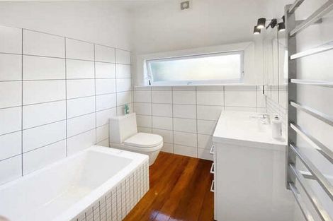 Photo of property in 38 Alpha Avenue, Strowan, Christchurch, 8052