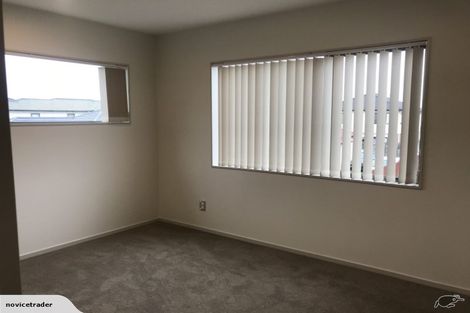 Photo of property in 14 Te Kahu Place, Takanini, 2112