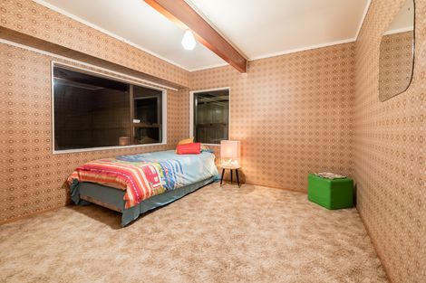 Photo of property in 34 Kaikoura Street, Henderson, Auckland, 0612