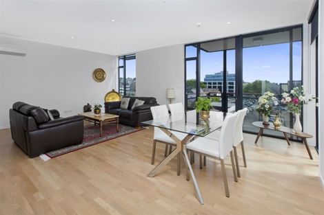 Photo of property in 50 Kilmore Street, Christchurch Central, Christchurch, 8013
