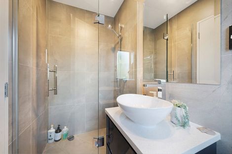 Photo of property in 6 Meritage Lane, Te Atatu South, Auckland, 0610